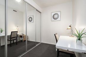 Melbourne Holiday Apartments Flinders Wharf