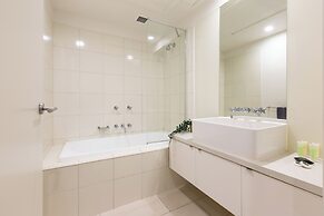 Melbourne Holiday Apartments Flinders Wharf