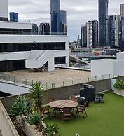 Melbourne Holiday Apartments Flinders Wharf