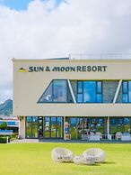 Sun & Moon Resort