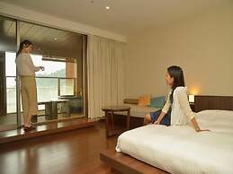 Atami Seaside Spa & Resort