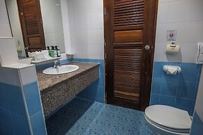 Mam Kai Bae Beach Resort