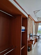 Mam Kai Bae Beach Resort