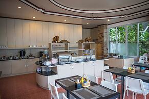 Mam Kai Bae Beach Resort