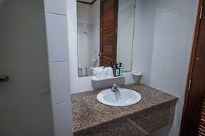 Mam Kai Bae Beach Resort