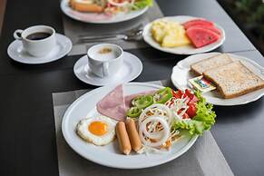 Mam Kai Bae Beach Resort