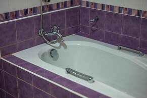 Mam Kai Bae Beach Resort