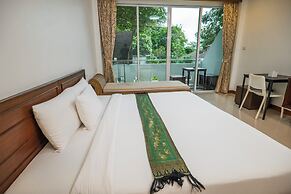 Mam Kai Bae Beach Resort