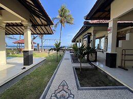 Segara Wangi Beach Cottages