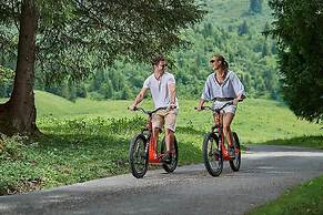 Victoria Hotel & Residence