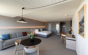 Victoria Hotel & Residence
