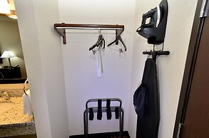Cobblestone Inn & Suites - Manning