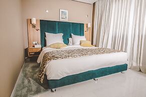 New Art's DownTown Hotel