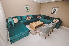 New Art's DownTown Hotel