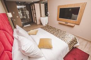 New Art's DownTown Hotel