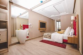 New Art's DownTown Hotel