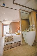 New Art's DownTown Hotel