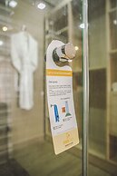 New Art's DownTown Hotel