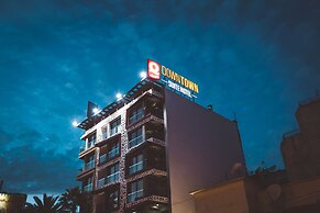 New Art's DownTown Hotel