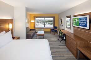 Holiday Inn Express & Suites East Peoria - Riverfront, an IHG Hotel