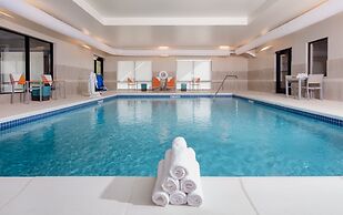 Holiday Inn Express & Suites East Peoria - Riverfront by IHG