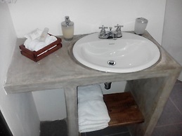 Meraki Boutique Hotel