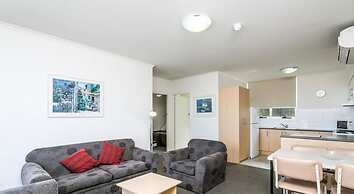 Glenelg Holiday Apartments