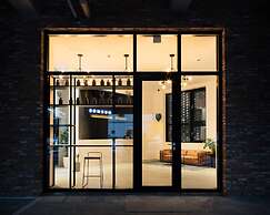 Gangneung Boutique Hotel Bombom