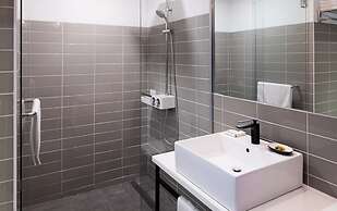 Gangneung Boutique Hotel Bombom