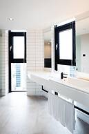 Gangneung Boutique Hotel Bombom