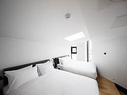 Gangneung Boutique Hotel Bombom