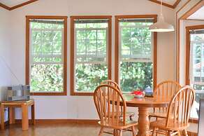 PANORAMA Ocean View Cottage