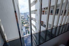 Sunrise Ocean View Apartment