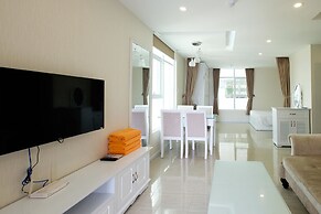 Sunrise Ocean View Apartment