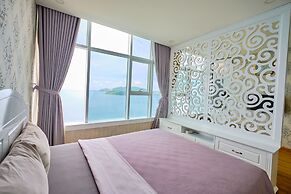 Sunrise Ocean View Apartment