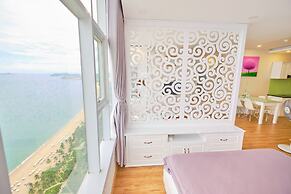 Sunrise Ocean View Apartment