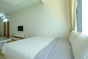 Sunrise Ocean View Apartment