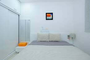 Sunrise Ocean View Apartment