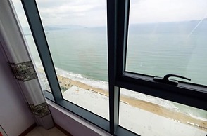 Sunrise Ocean View Apartment