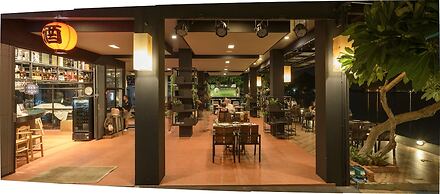 The Loft Seaside Sriracha