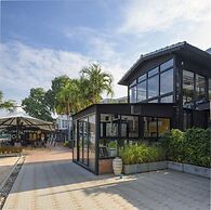 The Loft Seaside Sriracha