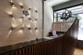 The Loft Seaside Sriracha