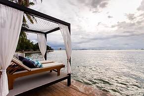 The Loft Seaside Sriracha