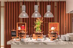 A-One The Royal Cruise Hotel Pattaya