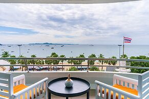 A-One The Royal Cruise Hotel Pattaya