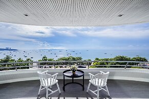 A-One The Royal Cruise Hotel Pattaya