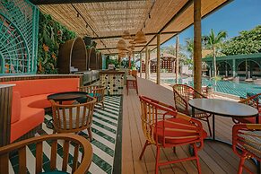 A-One The Royal Cruise Hotel Pattaya