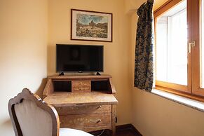 Il Monastero Collection