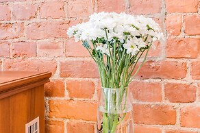 Rotas on Krasnoarmeyskaya