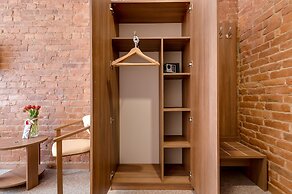 Rotas on Krasnoarmeyskaya